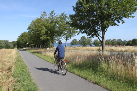 Straßenbegleitende Radwege stehen für Sicherheit im Radverkehr © strassen-mv.de