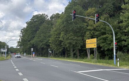Die neue Ampel ist am 12. Juni 2026 in Betrieb genommen worden. © strassen-mv.de